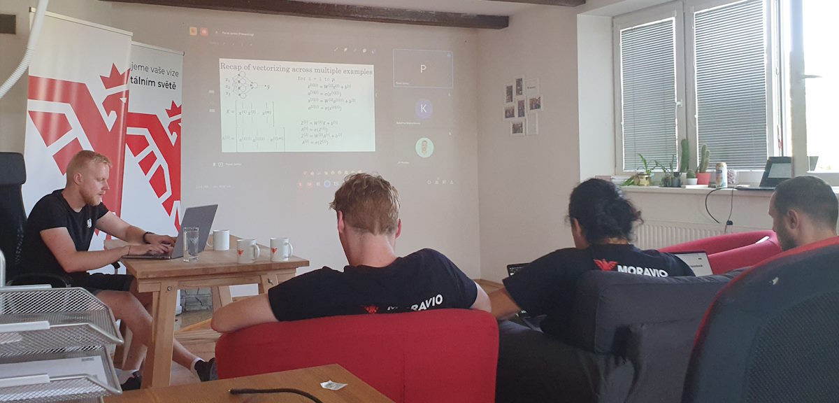 bi platform creation in Moravio